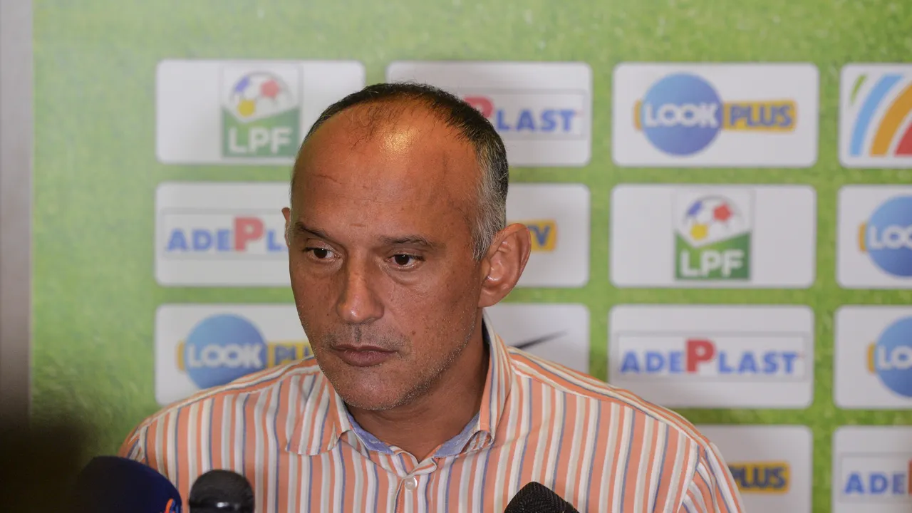 Galeria dinamovistă nu-l iartă pe Florin Prunea. Fanii l-au atacat verbal pe managerul general al echipei