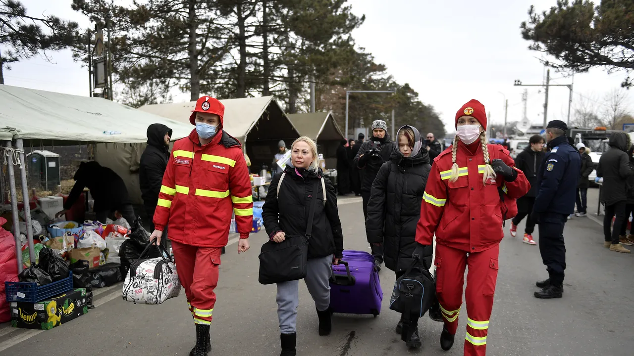 Ministerul Sănătăţii a organizat  echipe medicale mobile pentru evaluarea sănătăţii refugiaţilor