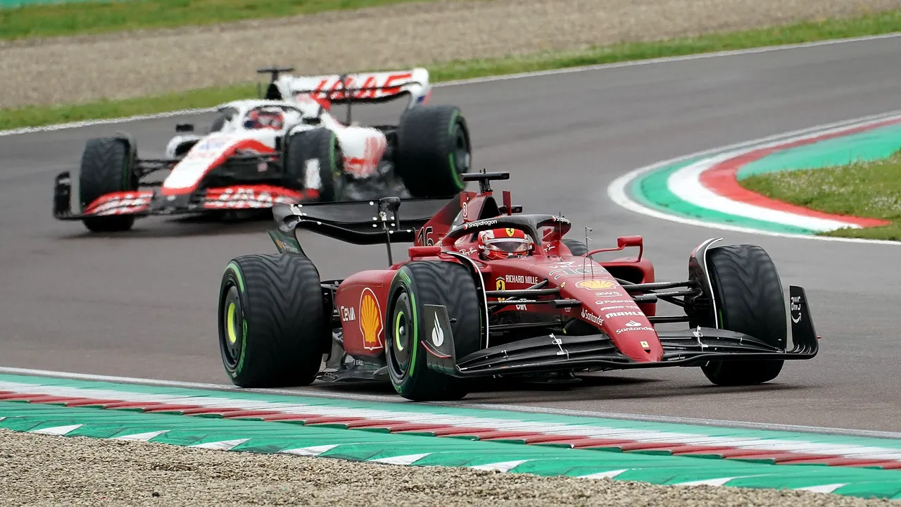 Charles Leclerc câştigă GP-ul Austriei de Formula 1 după un final cu emoţii