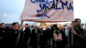 Studenţii ungari adresează un ultimatum Guvernului Orban