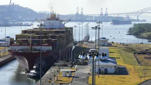 Pericol în Canalul Panama. Nivelul apei a atins din cauza secetei cote alarmante, iar autorităţile reduc drastic numărul de nave ce pot traversa canalul cheie pentru comerţul global