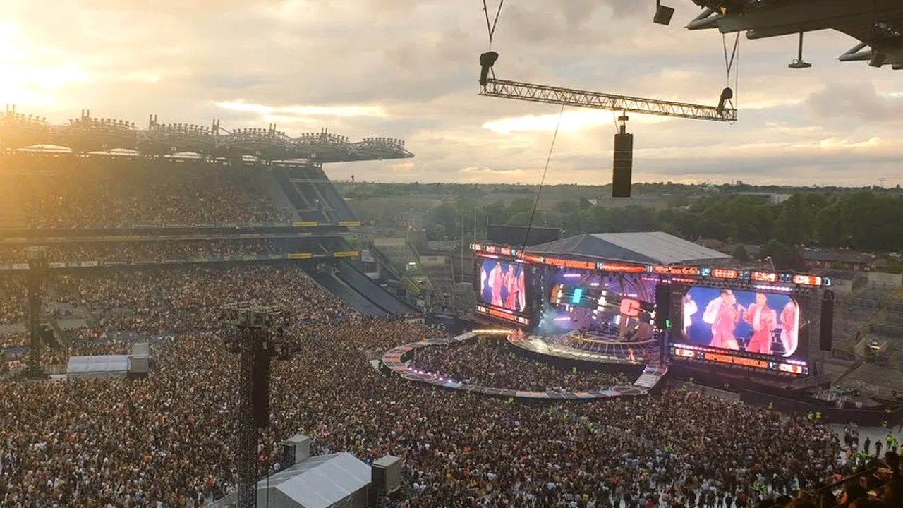 Fanii Spice Girls încep să ceară înapoi banii pe bilete după al doilea concert al trupei cu probleme | VIDEO