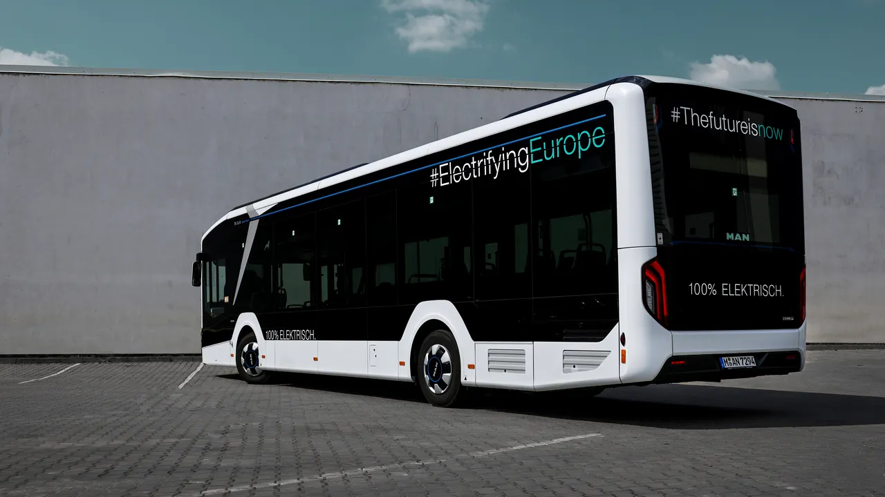 Cel mai nou autobuz electric, MAN Lion’s City E, ajunge în România pentru a fi testat