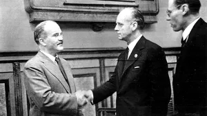 #revolutions | La Congresul al XIV-lea al PCR, Ceauşescu a cerut anularea Pactului Ribbentrop-Molotov (Partea a III-a)