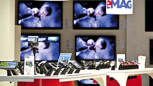 Dispută între retailerii online: Cel.ro susţine că eMag ar fi folosit marca înregistrată CEL.ro. Reacţia eMag: Este vorba de un conţinut generat de utilizatori, care este indexat de Google