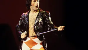 Maşina Rolls-Royce a lui Freddie Mercury, scoasă la licitaţie - FOTO