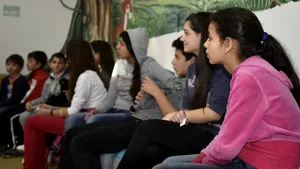 REPORTAJ: Dorinţe de copil în România de azi: Să-mi aducă Moşul mâncare de Crăciun, ulei sau făină