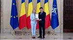 Nicușor Dan a decorat-o pe Nadia Comăneci: Vreau să vă mulțumesc că sprijiniți România