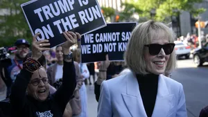 Donald Trump a fost găsit vinovat de agresiune sexuală şi defăimare în cazul scriitoarei E. Jean Carroll