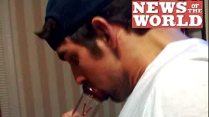 Phelps şi-a cerut scuze, după ce News of the World a scris că a fumat canabis la o petrecere