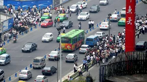 China: Peste 9600 de morţi, în urma cutremurului