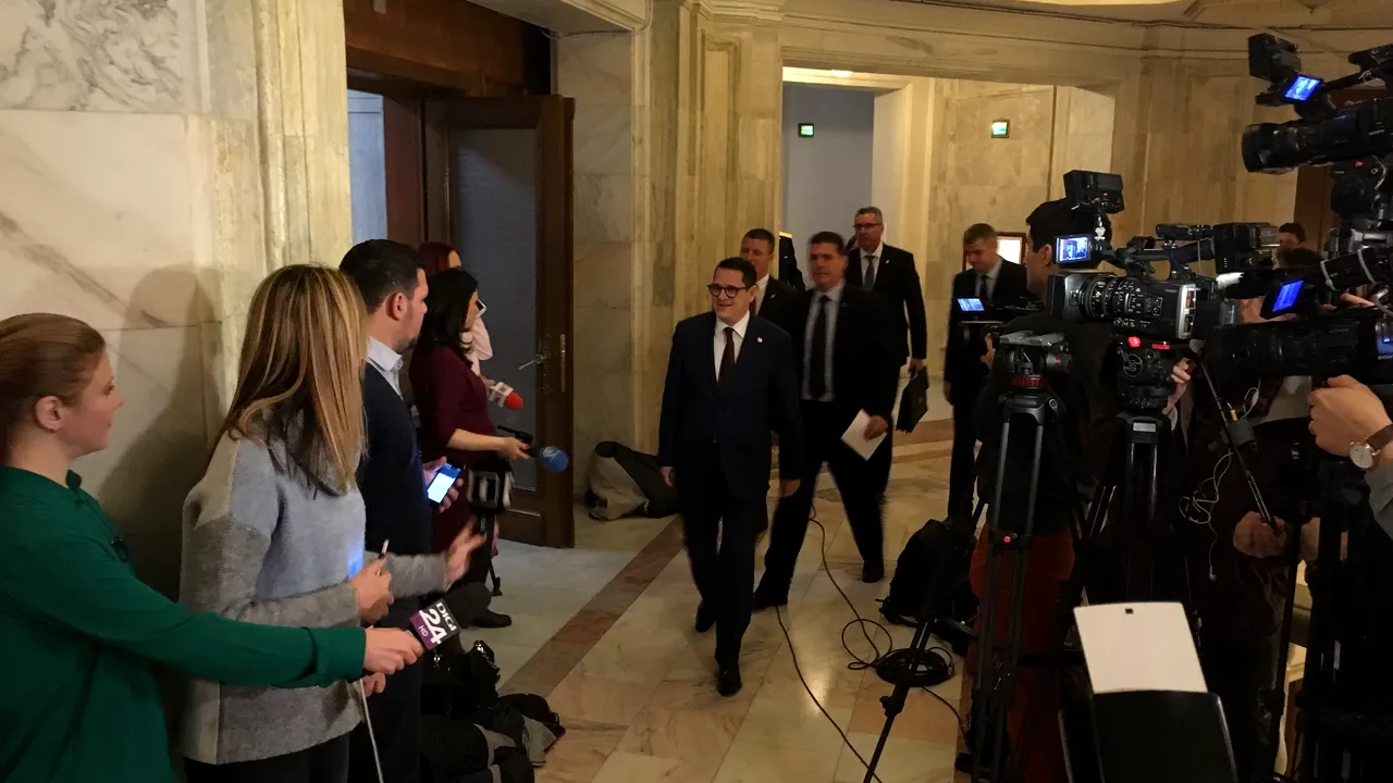 Eduard Hellvig, în Comisia parlamentară pe tema protocoalelor SRI cu instituţiile statului. Şedinţă cu uşile închise
