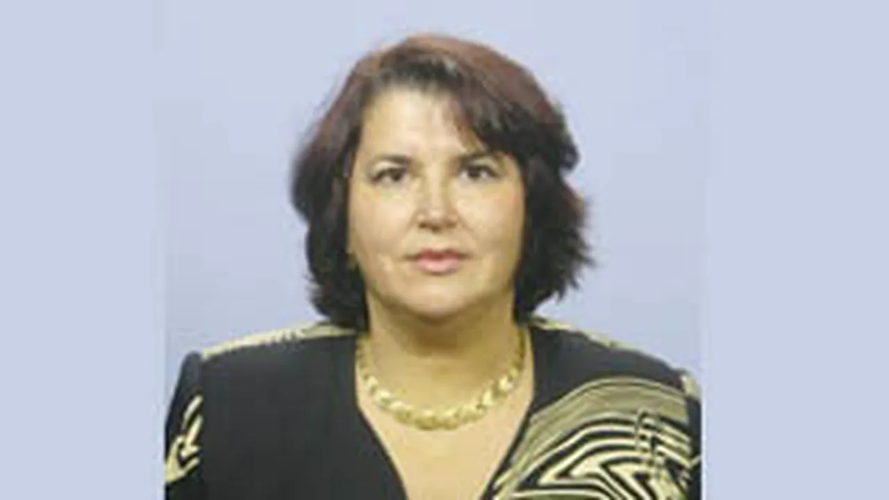 PRM şi-a depus candidaturile pentru Bucureşti: Virgina Vedinaş la Primărie, Irina Loghin la CGMB