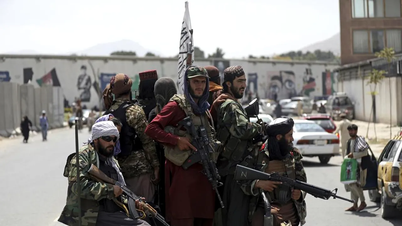 Se reaprinde conflictul din Afganistan? Prim-vicepreşedintele Amrullah Saleh pregăteşte o ofensivă contra talibanilor