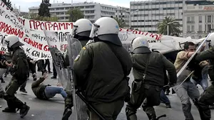 Peste 85% din greci: Măsurile de austeritate bugetară vor creşte rata sărăciei