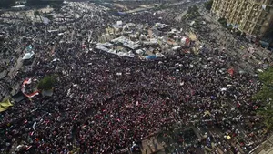 PROTESTELE din EGIPT: Mohamed Morsi propune formarea unui 