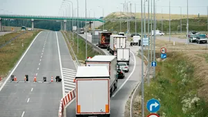 Comisia Europeană monitorizează posibilul impact economic cauzat de închiderea tuturor punctelor de trecere dintre Polonia și Belarus