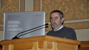 Scrisoare către generaţia care crede că totul i se cuvine. Semnează Decanul de la Litere Bucureşti