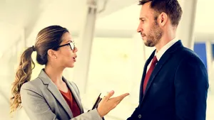 Analiză: Cum colaborăm cu o persoană negativă