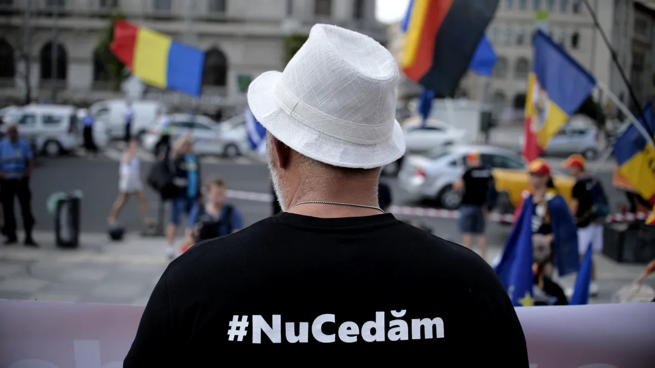 FADERE: Violenţele de la protest au fost provocate de echipe bine organizate de huligani. Ne delimităm de ele