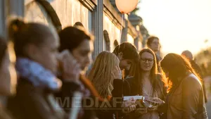 Noaptea cărţilor deschise, vineri la Humanitas Cişmigiu: Reduceri la toate cărţile librăriei