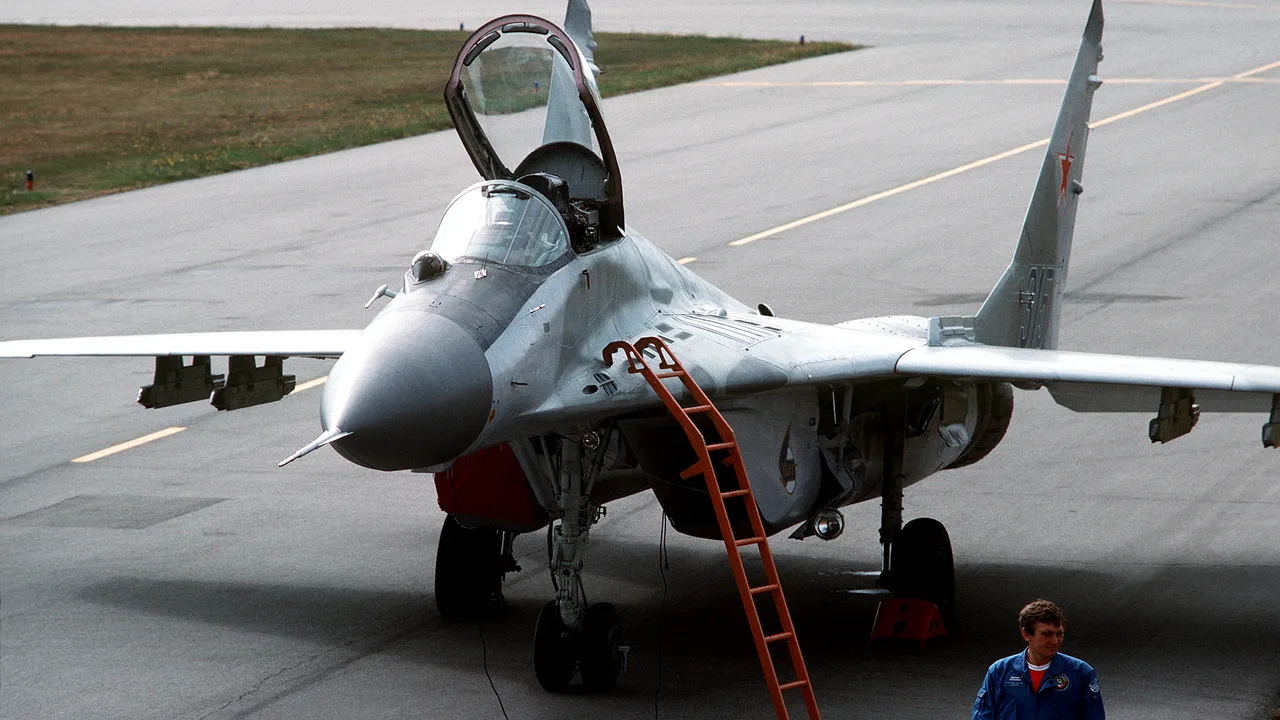 Un avion de vânătoare MIG-29 s-a prăbuşit în Polonia / Pilotul a murit