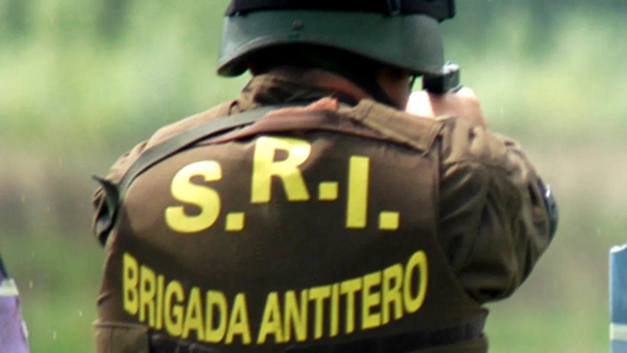 Un militar din brigada antiteroristă a SRI s-a împuşcat în mână (Video)