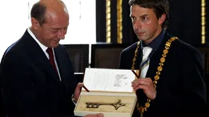 Primarul din Praga îi recomandă lui Băsescu achiziţia de tramvaie ceheşti