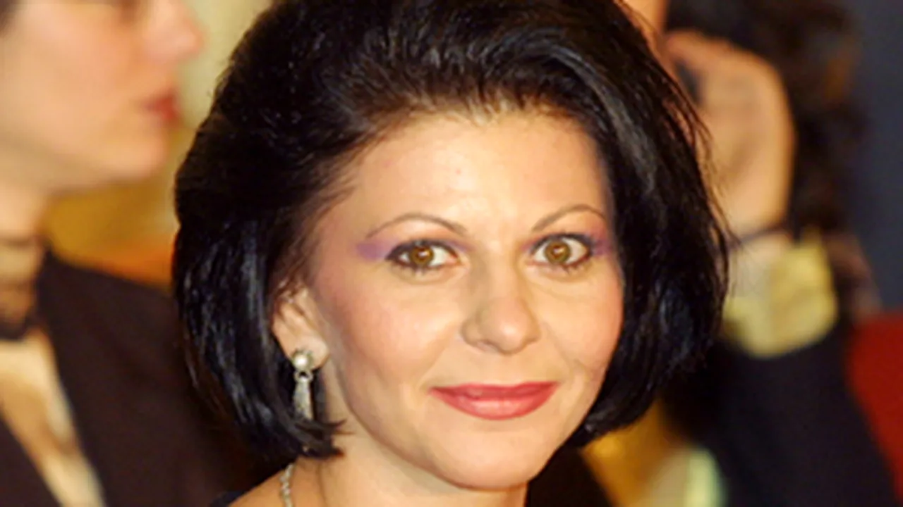 Romanian Singer Elena Carstea To Undergo Brain Surgery On Aug 12