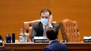 Reacţia lui Orban la scandalul din Parlament. Sancţiuni propuse după ce Dan Tănasă (AUR) l-a înjurat pe Ionuţ Moşteanu (USR)