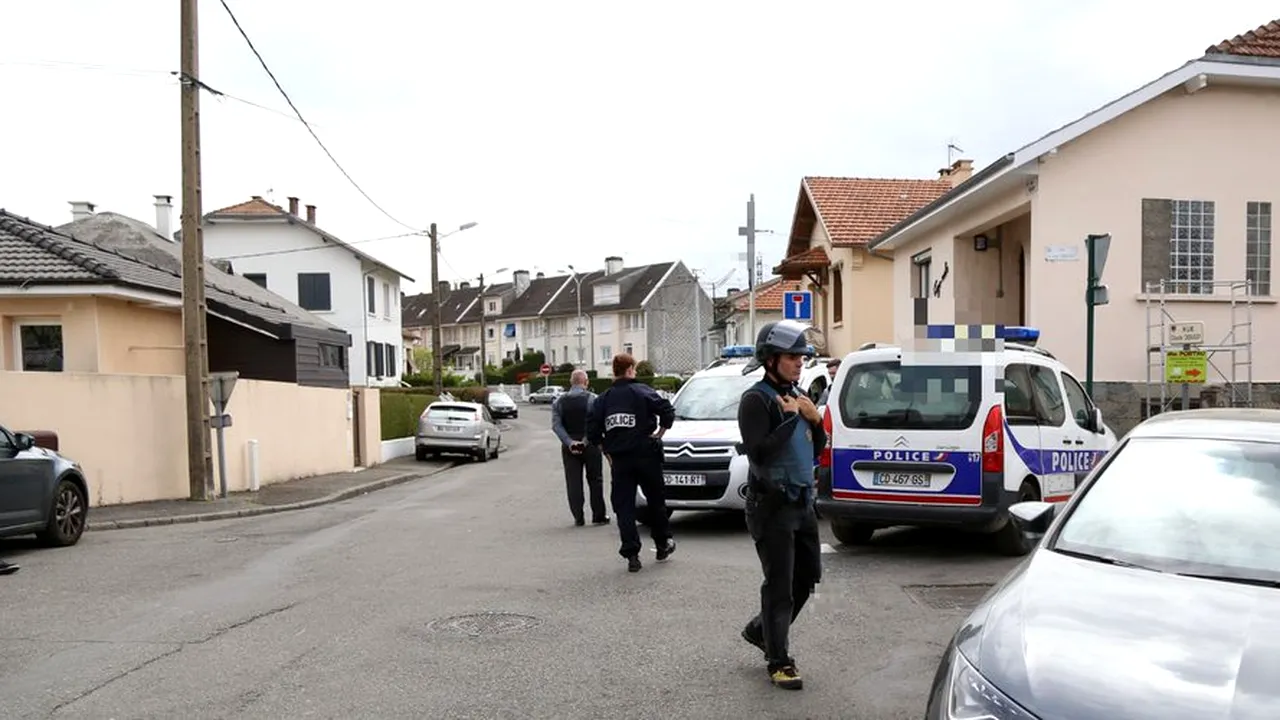 Autorităţile din Franţa au dejucat un complot terorist care viza serviciile de securitate 