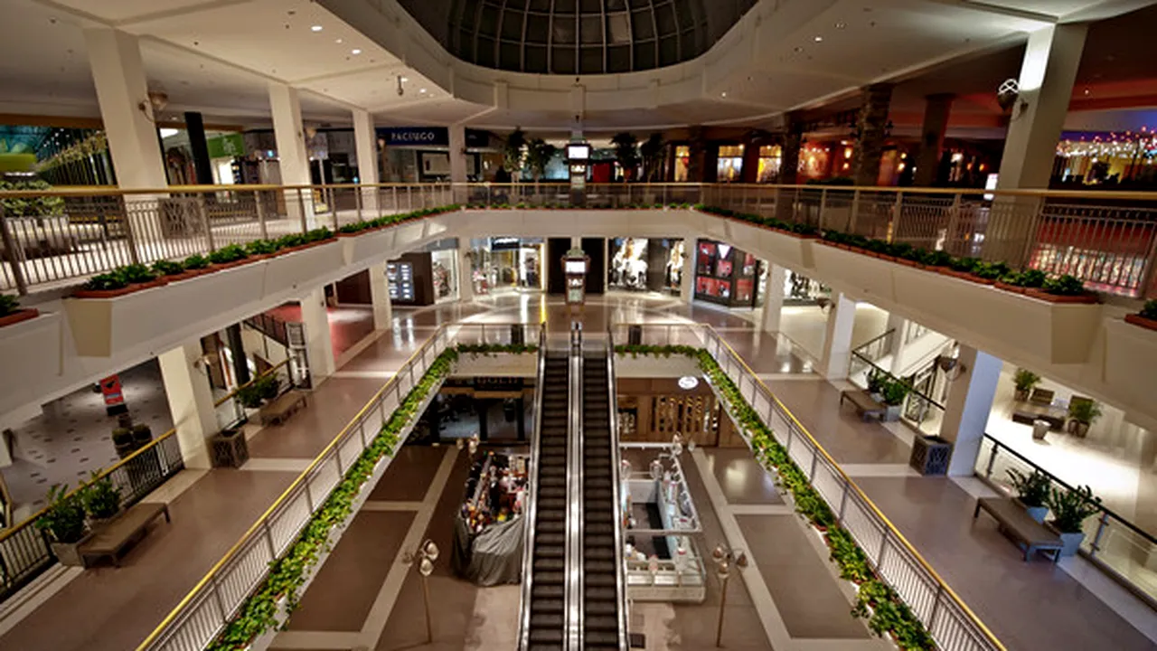 Un nou mall se deschide astăzi în România. Pariul de 40 milioane euro făcut de un gigant imobiliar pe un teren de 12 hectare