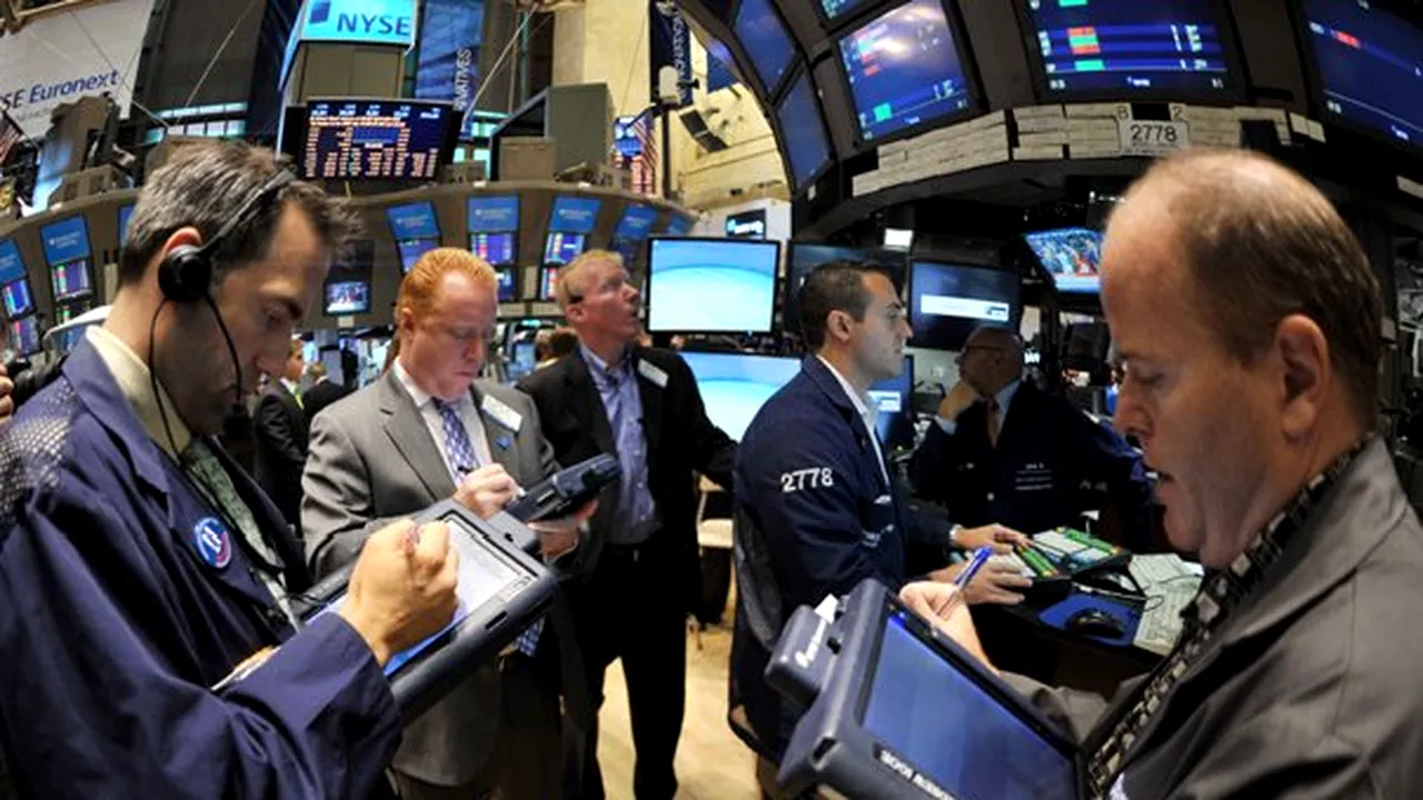 Bursa de la New York începe anul în scădere pentru PRIMA DATĂ din 2008. Aurul, în urcare