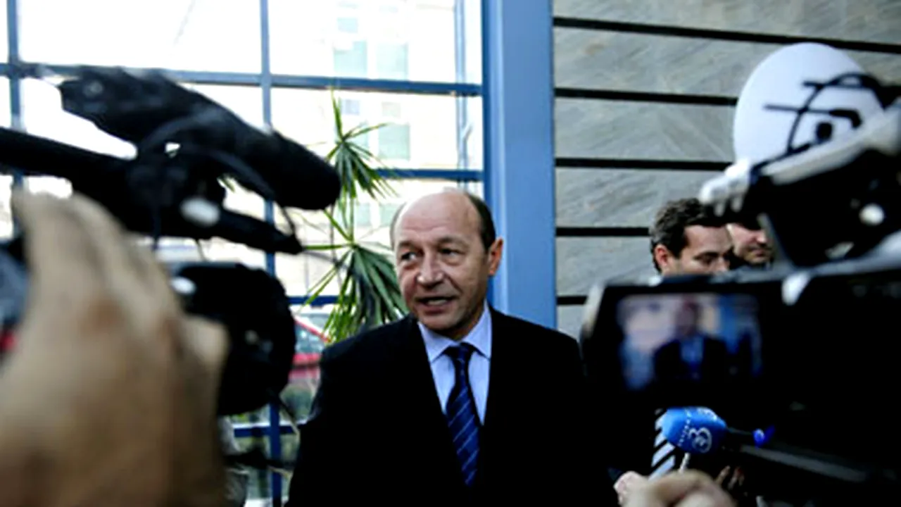 Băsescu: România susţine întărirea reglementării şi supravegherii sistemului bancar