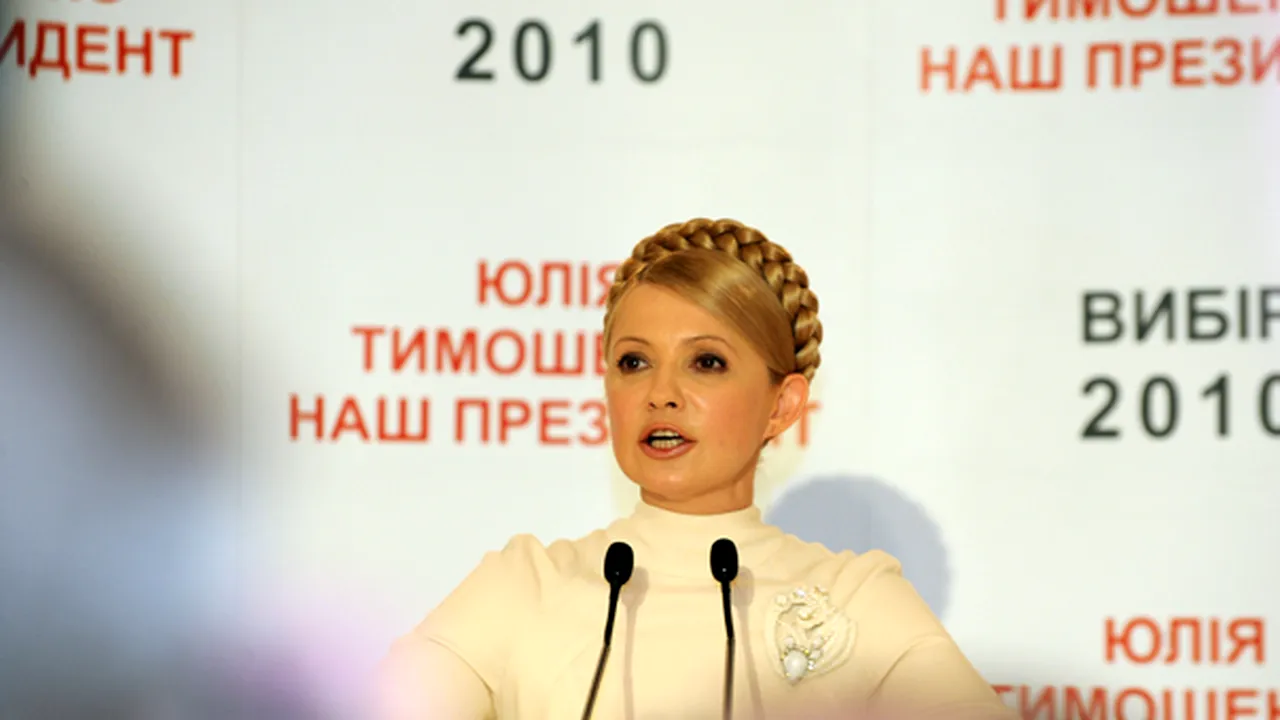 Parlamentul ucrainean adoptă o moţiune de cenzură împotriva Guvernului Timoşenko