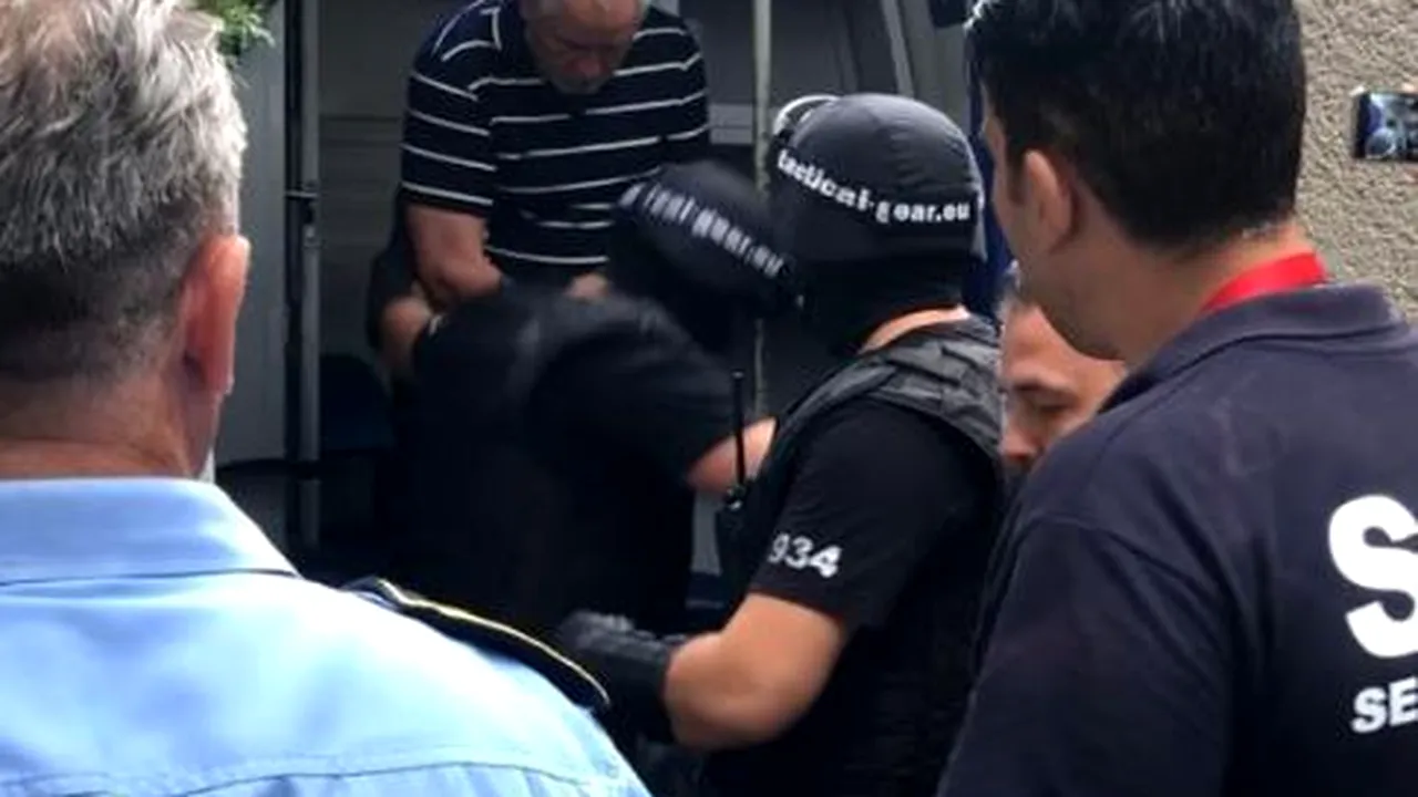 Gheorghe Dincă a plecat sub escortă de la sediul INML după o oră şi jumătate/ Când va avea loc expertiza psihiatrică | FOTO, VIDEO