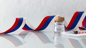 Rusia autorizează un nou vaccin împotriva COVID-19. Ce este „Sputnik Light” şi ce eficienţă are