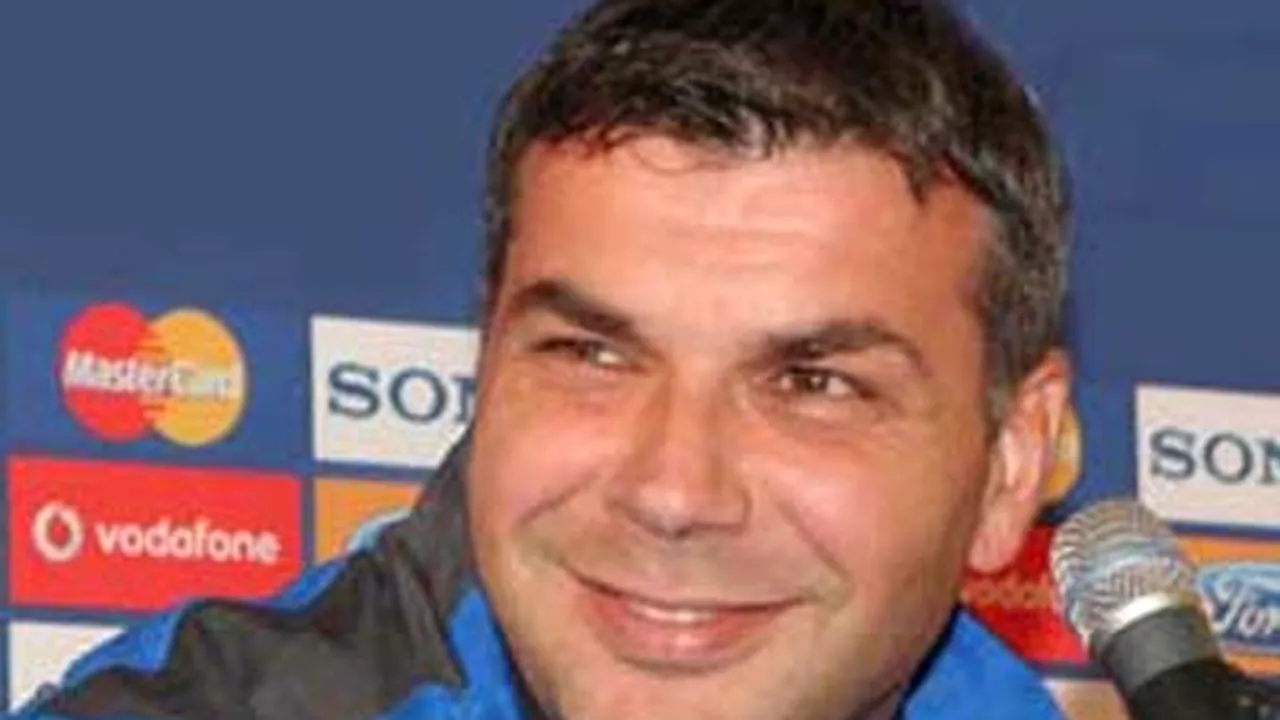 Cosmin Olăroiu: Sunt încă antrenor la Al Hilal