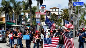 Proteste în SUA, în urma unui apel controversat al lui Trump, faţă de izolare: ”Eliberaţi Minnesota!”, ”Eliberaţi Michigan!”, ”Eliberaţi Virginia!”