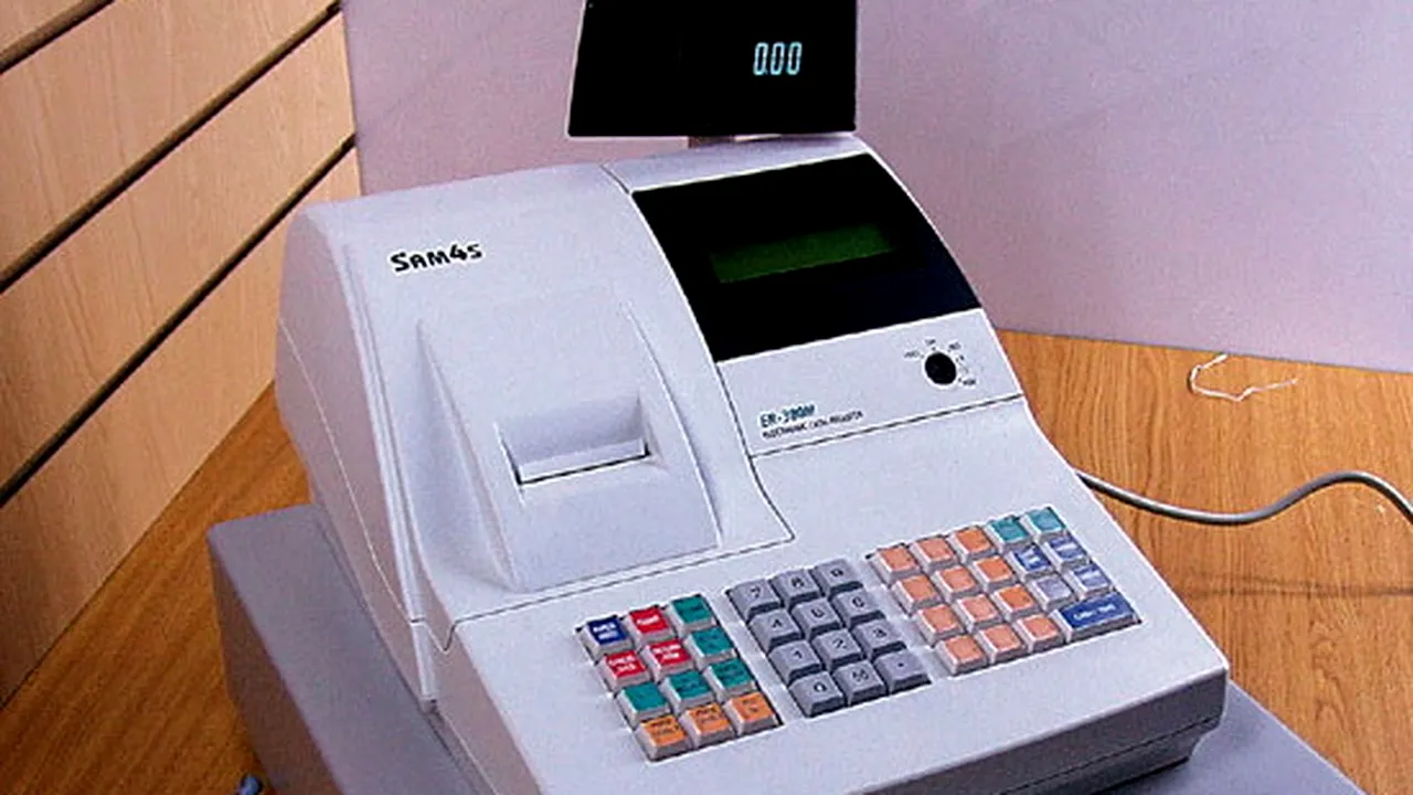 Automatele comerciale vor trebui dotate cu aparate de marcat electronice fiscale