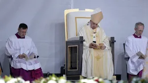 Nepotul Papei Francisc, fără bani pentru a merge la înmormântarea unchiului său. În cele din urmă, barbatul a ajuns la Roma