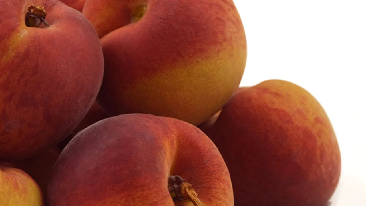 ANSVSA: Caise şi nectarine provenite din Turcia au fost retrase de la consum