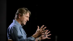 INTERVIU Andrei Şerban / Ştirile TV, banchet de confuzie, prostie. Teatrul - putem să râdem de noi înşine (I) - GALERIE FOTO / VIDEO