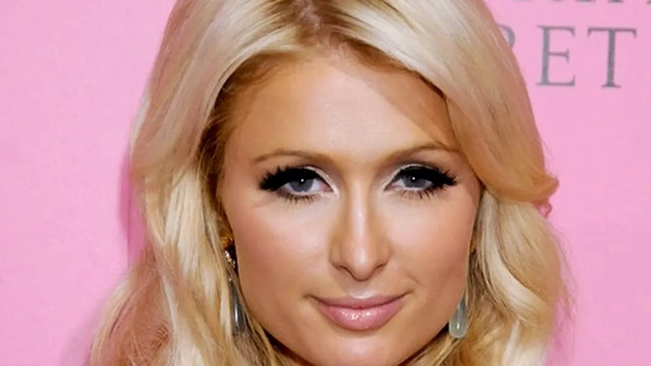 Paris Hilton a trăit momente de agresivitate atât în copilărie cât şi în relaţiile de cuplu anterioare. Frumoasa vedetă va lansa pe 14 septembrie un documentar despre viaţa sa