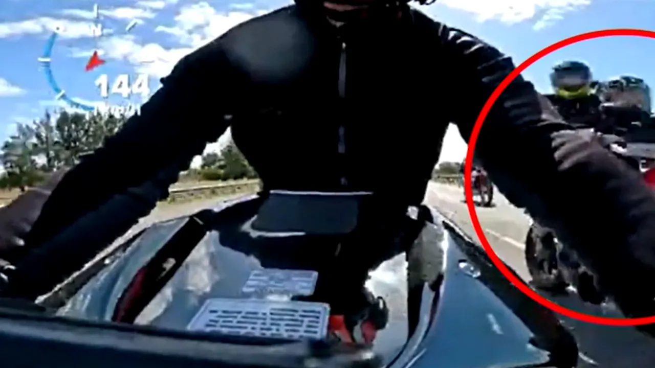 A turat motocicleta şi a zburat pe autostradă cu 278 km/h: fuga unui argentinian de atacul tâlharilor

