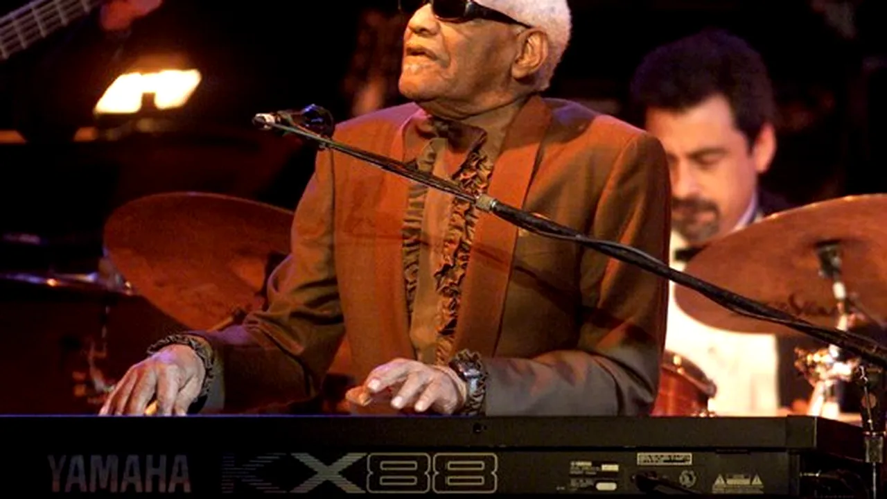 Fundaţia Ray Charles a dat în judecată şapte dintre cei 12 copii ai cântăreţului american