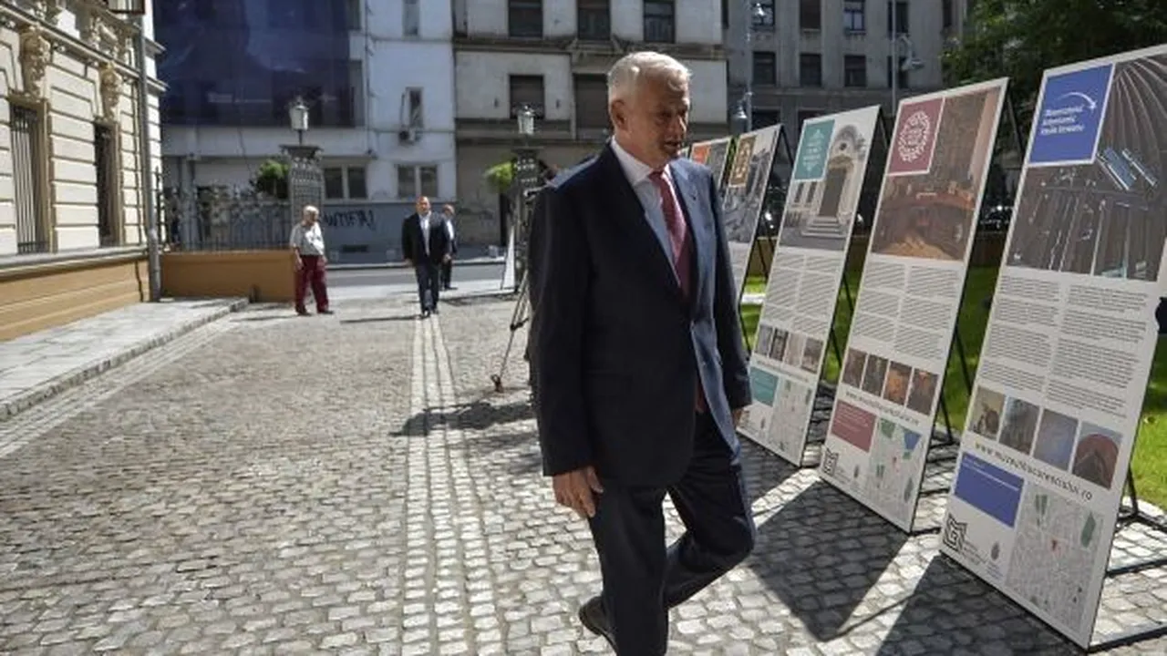 PRIMA REACŢIE a lui Oprescu după reţinerea sa de către DNA - Avocat: Primarul Capitalei nu a cerut niciodată bani nimănui, nici direct, nici prin intermediari