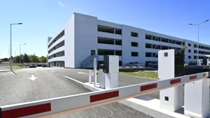 O companie româno-elveţiană a investit 20 milioane de euro într-o parcare supraterană de lângă Aeroportul Otopeni de 1.500 de locuri