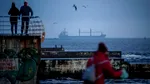Rusia afirmă că a lovit o navă de mărfuri, destinată Ucrainei, în Marea Neagră. Trei persoane au murit în urma unor atacuri în Belgorod