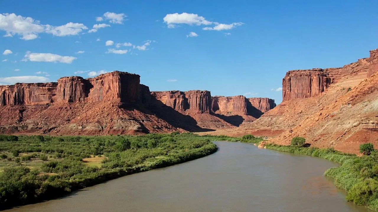 Râul care „curge în sus